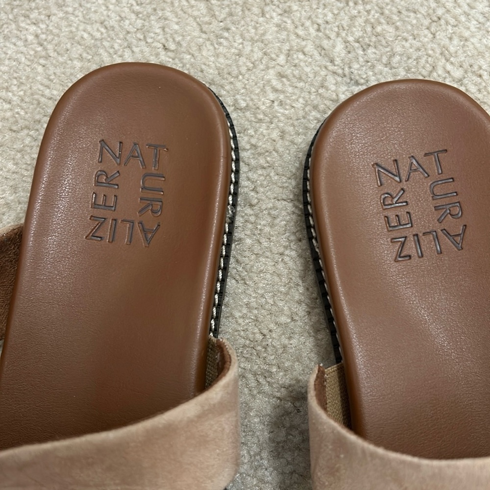 Naturalizer Sandals - Picture 4 of 6
